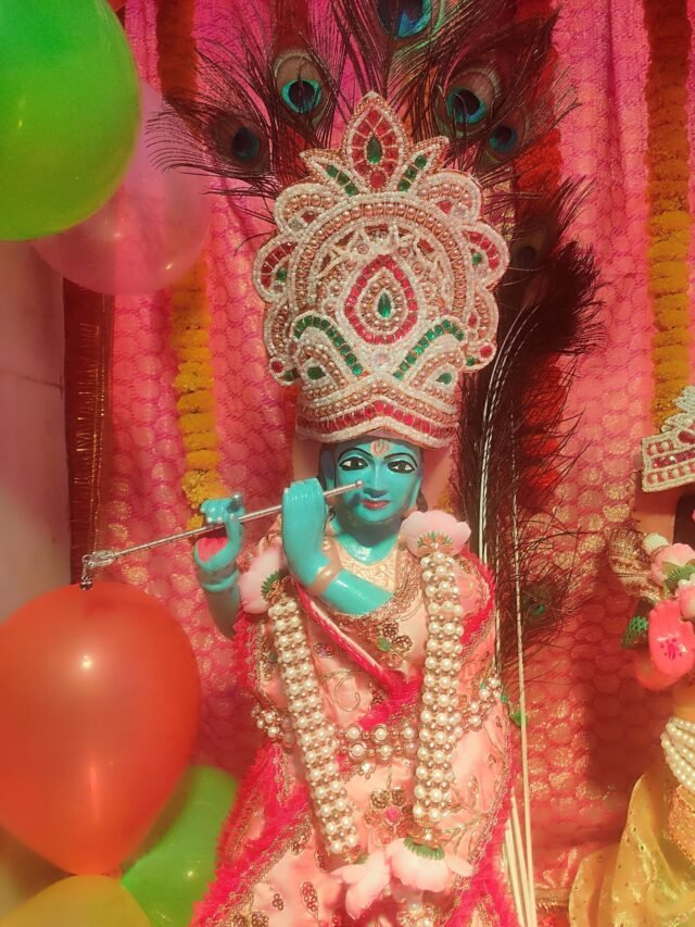 श्री कृष्ण जन्माष्टमी का श्रृंगार अद्भुत रहा – रांची में श्री पंचमुखी हनुमान मंदिर